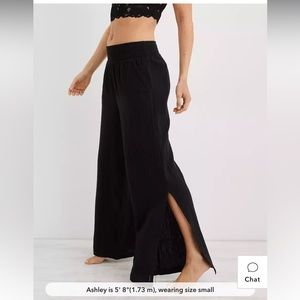 Aerie High Waisted Pool-To-Party Pant, never worn, black sz M